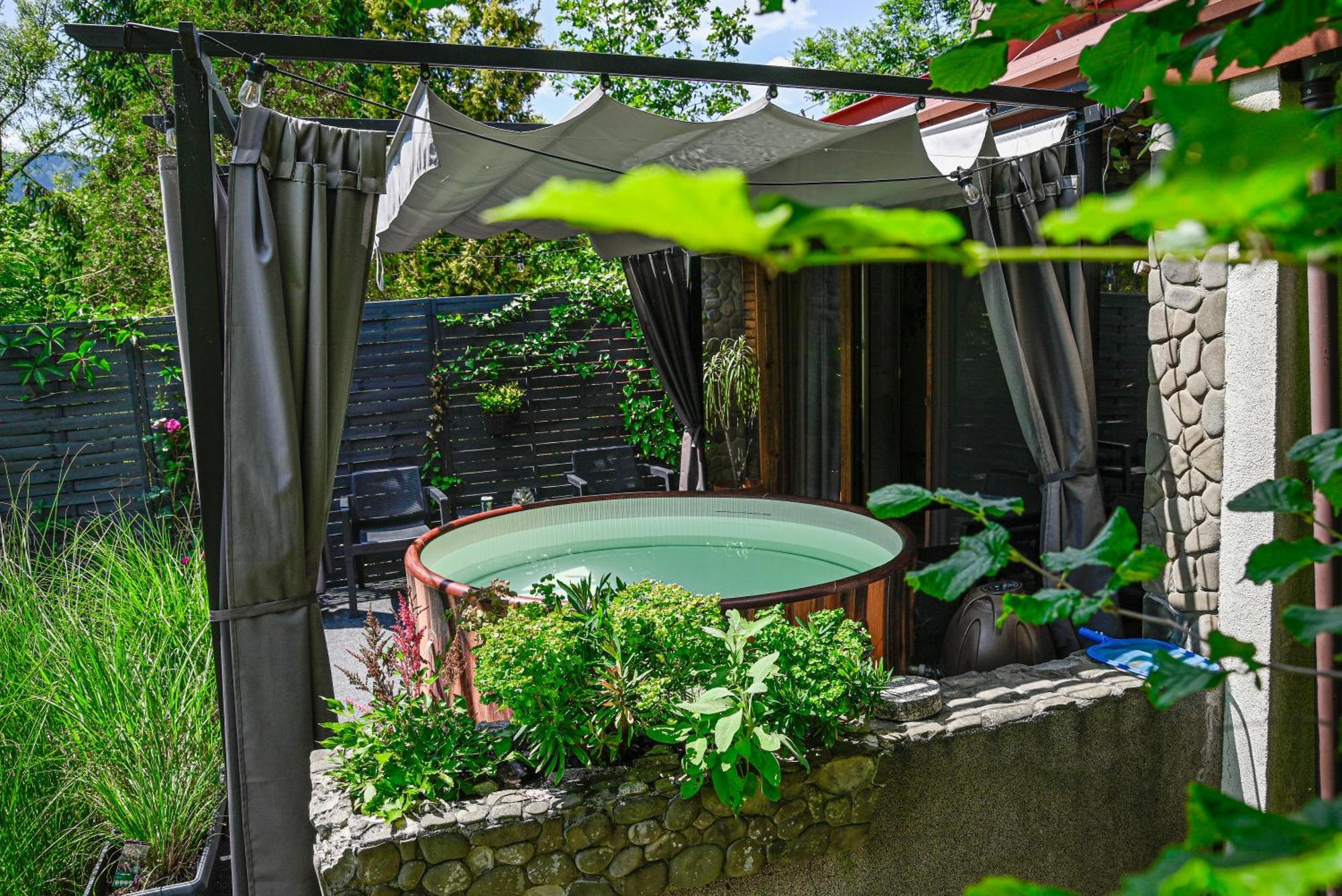 Strozowka Ski&spa Nad Rzeka Z Ogrodem I Jacuzzi,narty. Chalet Stroza (Myslenice)